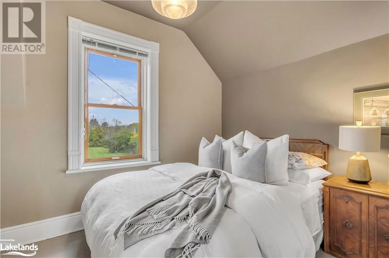 190 OLD LAKESHORE ROAD Road  The Blue Mountains, N0H1J0 | Image 35