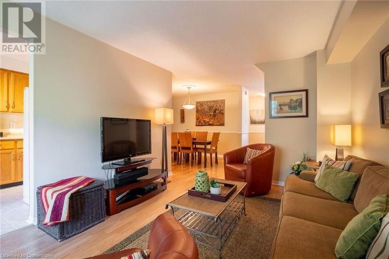 2155 DUNCASTER Drive  Burlington, L7P4R4 | Image 6