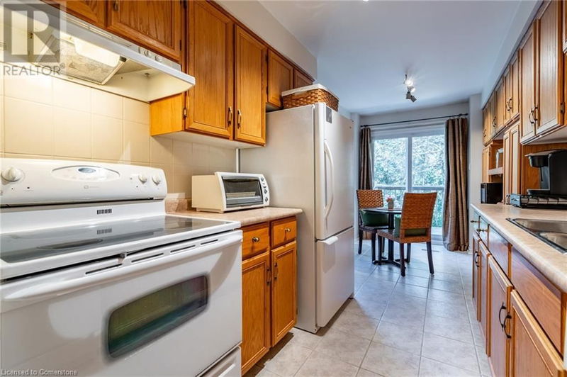 2155 DUNCASTER Drive  Burlington, L7P4R4 | Image 9