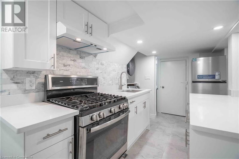 27 EAST 26TH Street  Hamilton, L8V3C3 | Image 24