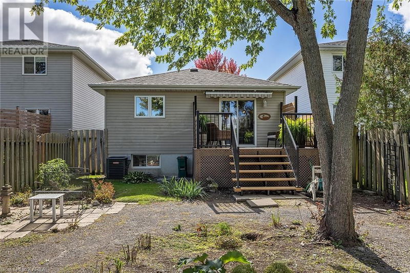 802 PEACHWOOD Street  Kingston, K7M3G6 | Image 37