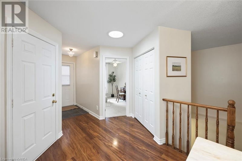 802 PEACHWOOD Street  Kingston, K7M3G6 | Image 6