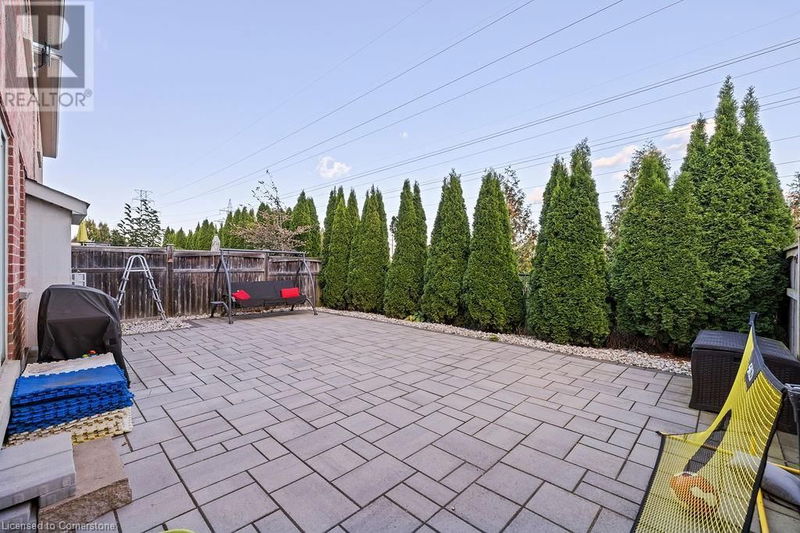 3047 FERGUSON Drive  Burlington, L7M0G5 | Image 6