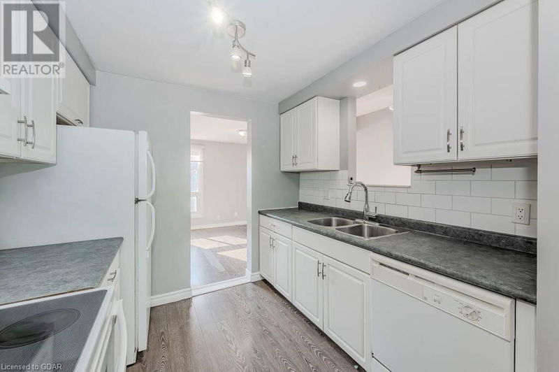 700 PAISLEY Road  Guelph, N1K1A3 | Image 7