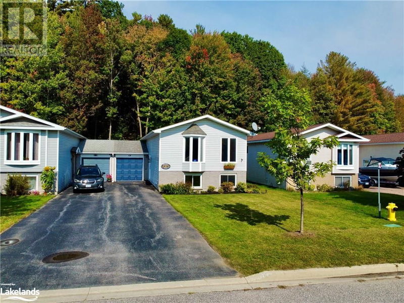 49 PINECONE Drive  Bracebridge, P1L2G3 | Image 1