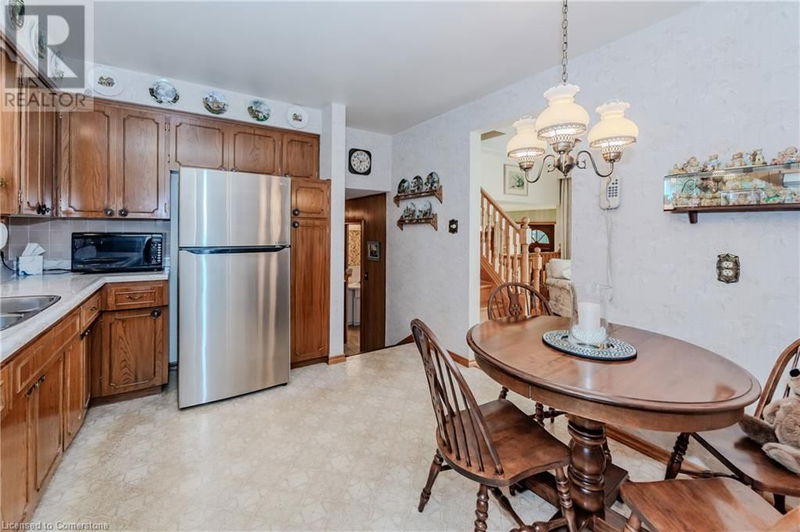 102 INDIAN Road  Kitchener, N2B2S5 | Image 13