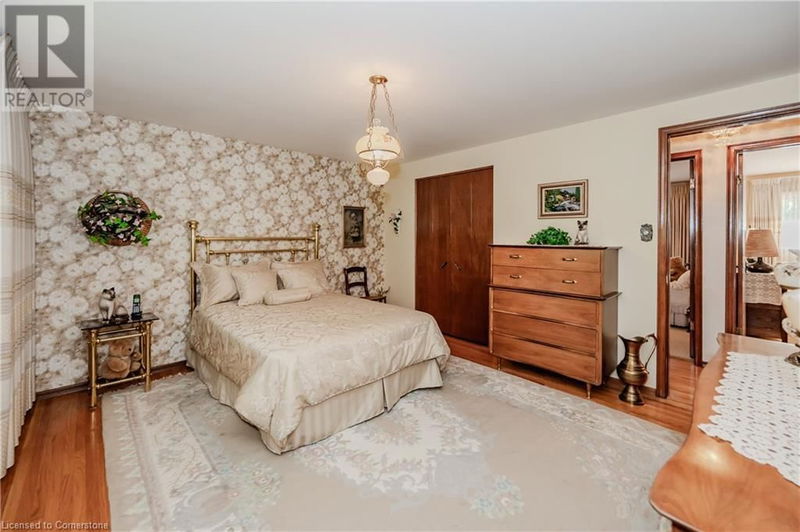 102 INDIAN Road  Kitchener, N2B2S5 | Image 22