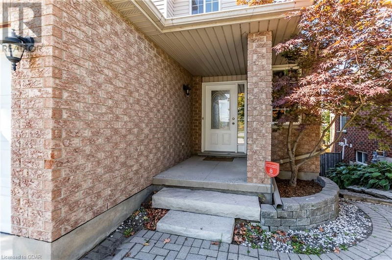 39 MOFFATT Lane  Guelph, N1G5E8 | Image 2