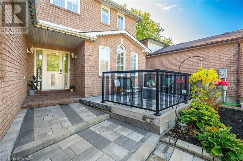 35 JONES Drive  Barrie, L4M6H7 | Image 3