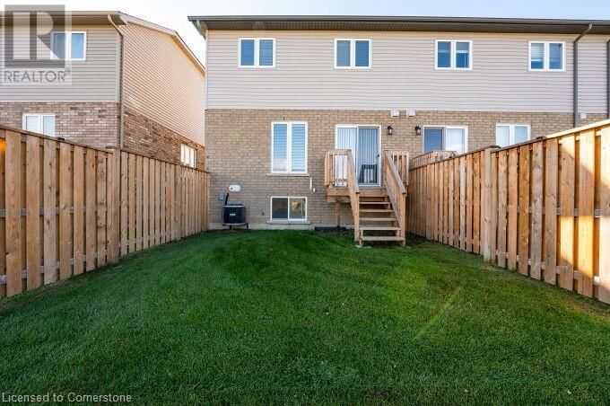 114 LAGUNA VILLAGE Crescent  Hamilton, L5B4B1 | Image 36