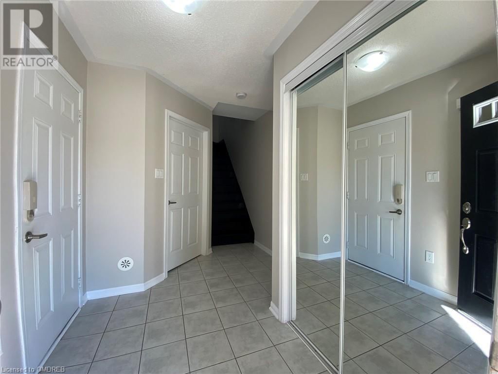 802 FOWLES Court Image 5