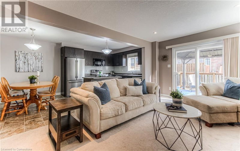 15 CAPTAIN MCCALLUM Drive  New Hamburg, N3A0B6 | Image 17