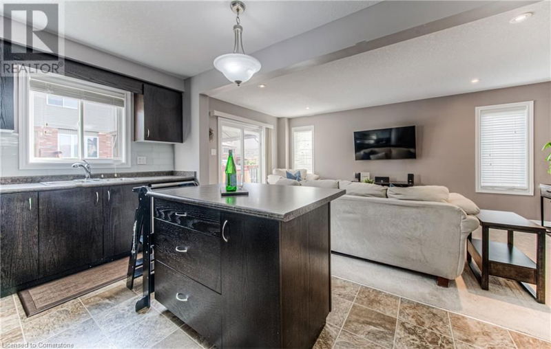 15 CAPTAIN MCCALLUM Drive  New Hamburg, N3A0B6 | Image 22