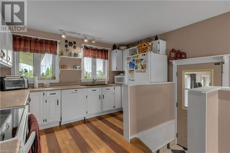 31 STATION Road  Gananoque, K7G2V3 | Image 14