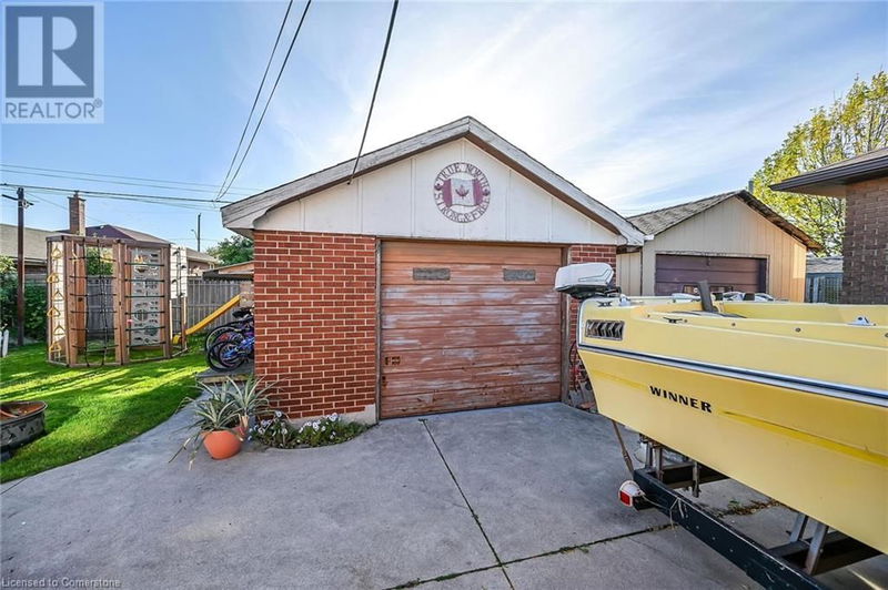 8 LAMPTON Place  Hamilton, L8H6J8 | Image 39