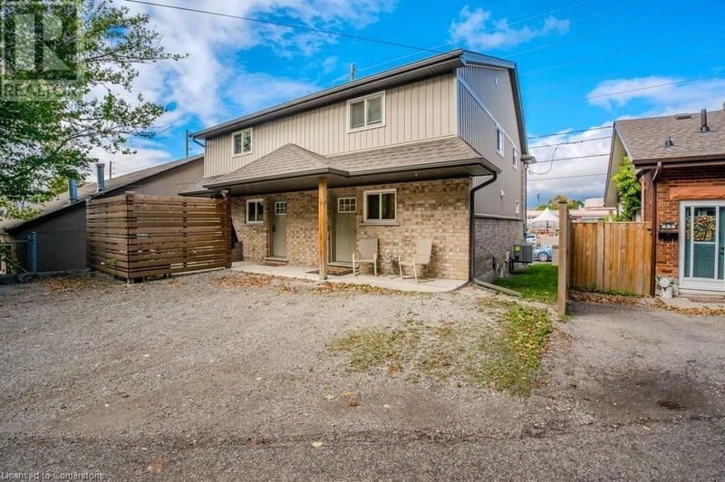 331 VICTORIA ST N Street  Kitchener, N2H5E1 | Image 2