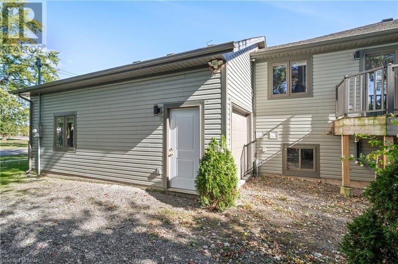 4032 CHIPPAWA Parkway  Niagara Falls, L2G6E4 | Image 9