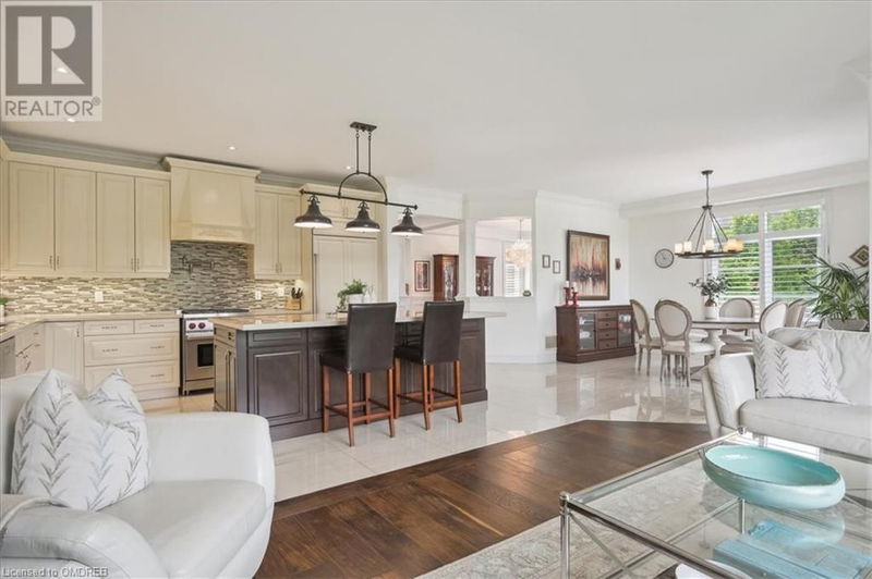 2447 CHATEAU Common  Oakville, L6M0S1 | Image 23