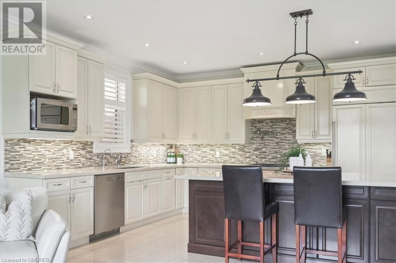 2447 CHATEAU Common  Oakville, L6M0S1 | Image 24