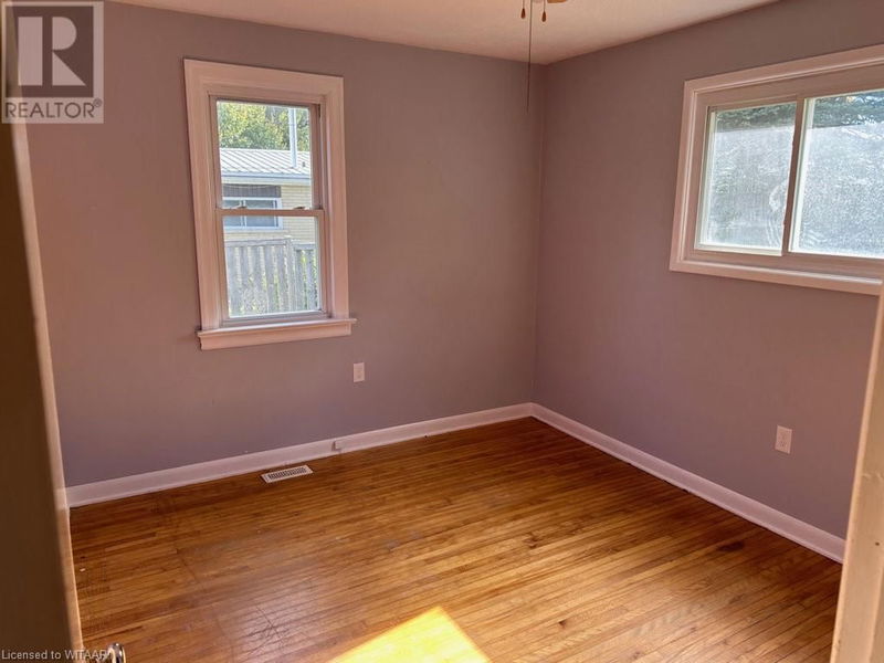 25 FOURTH Street  Tillsonburg, N4G1H1 | Image 17