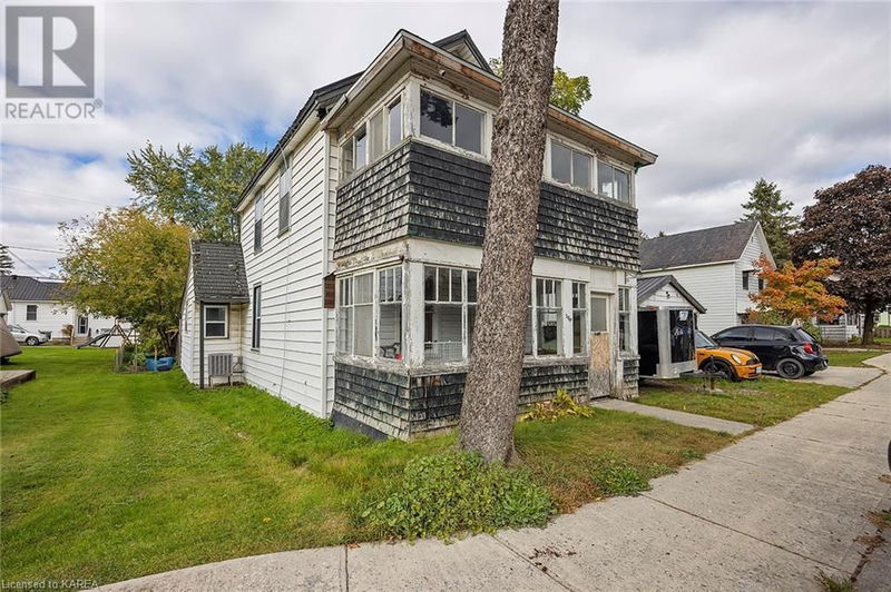 308 BROCK Street  Gananoque, K7G1K6 | Image 1