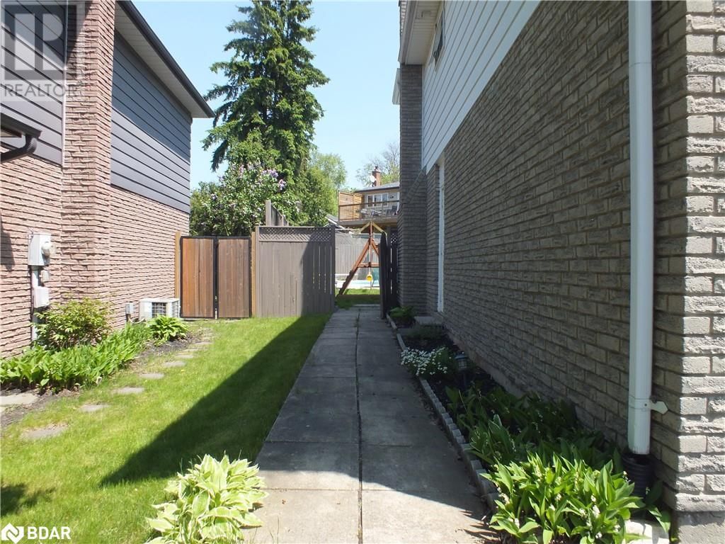 72 JANE Crescent Image 37