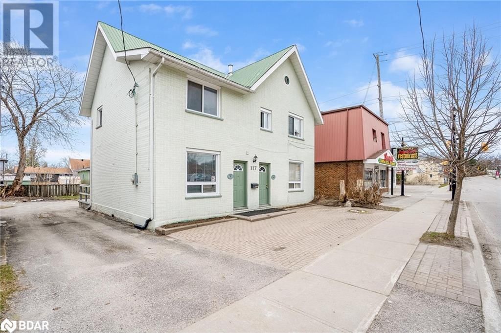 117 COLBORNE Street W Image 2