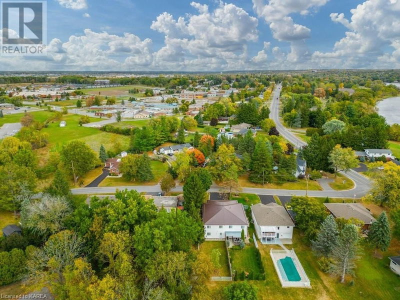 8 SLASH Road  Napanee, K7R2Z7 | Image 46