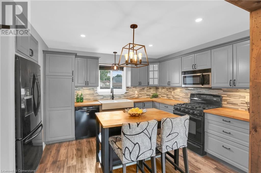 456 LAKEVIEW ROAD Image 10