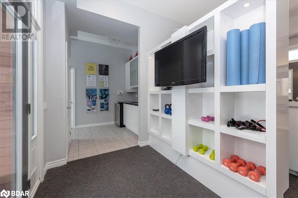 720 YONGE Street Unit# 202 Image 33