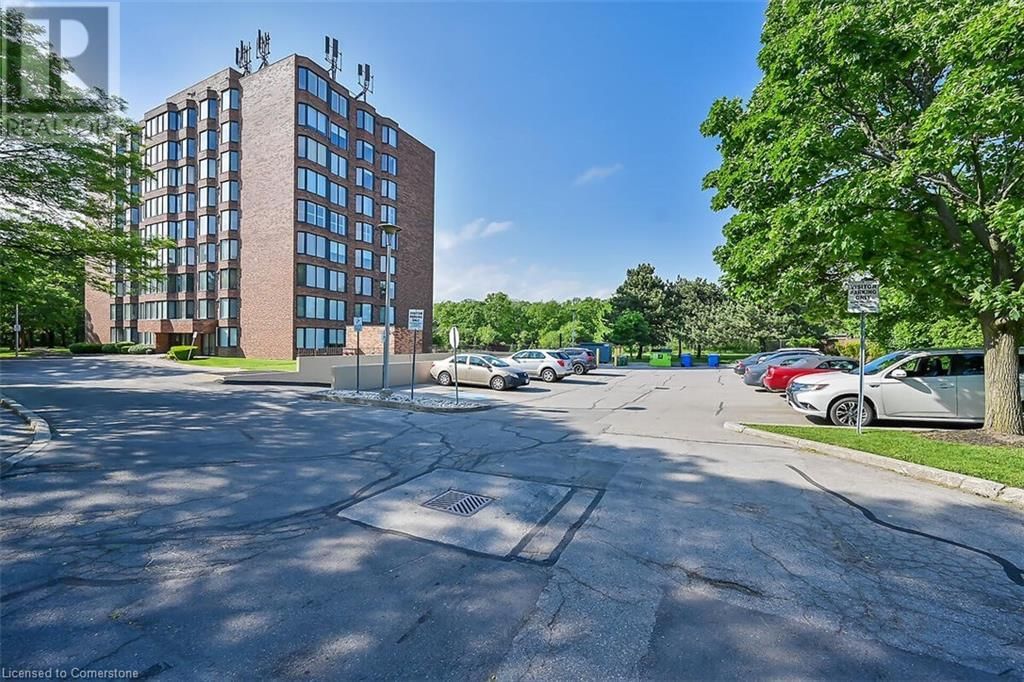 180 LIMERIDGE Road W Unit# 605 Image 42