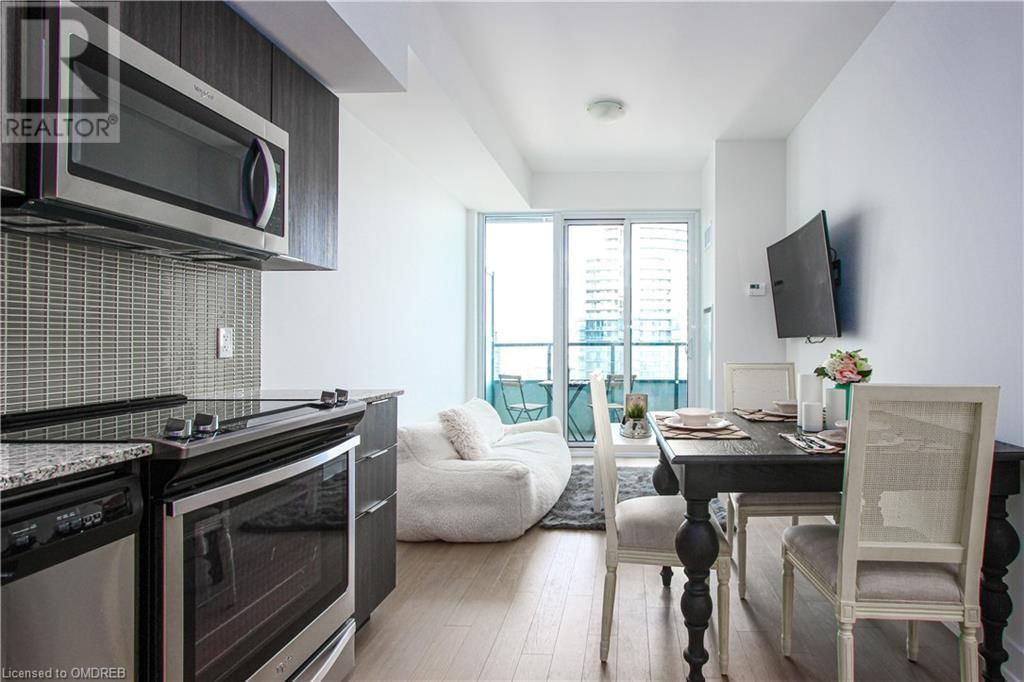 20 SHORE BREEZE Drive Unit# 2306 Image 9