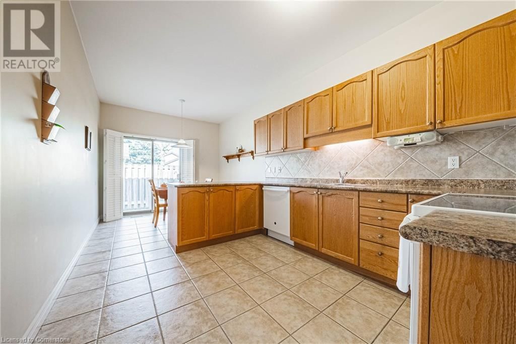 34 SOUTHBROOK Drive Unit# 49 Image 6