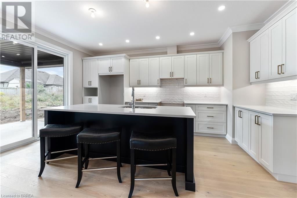 110 JUDD DRIVE Image 12