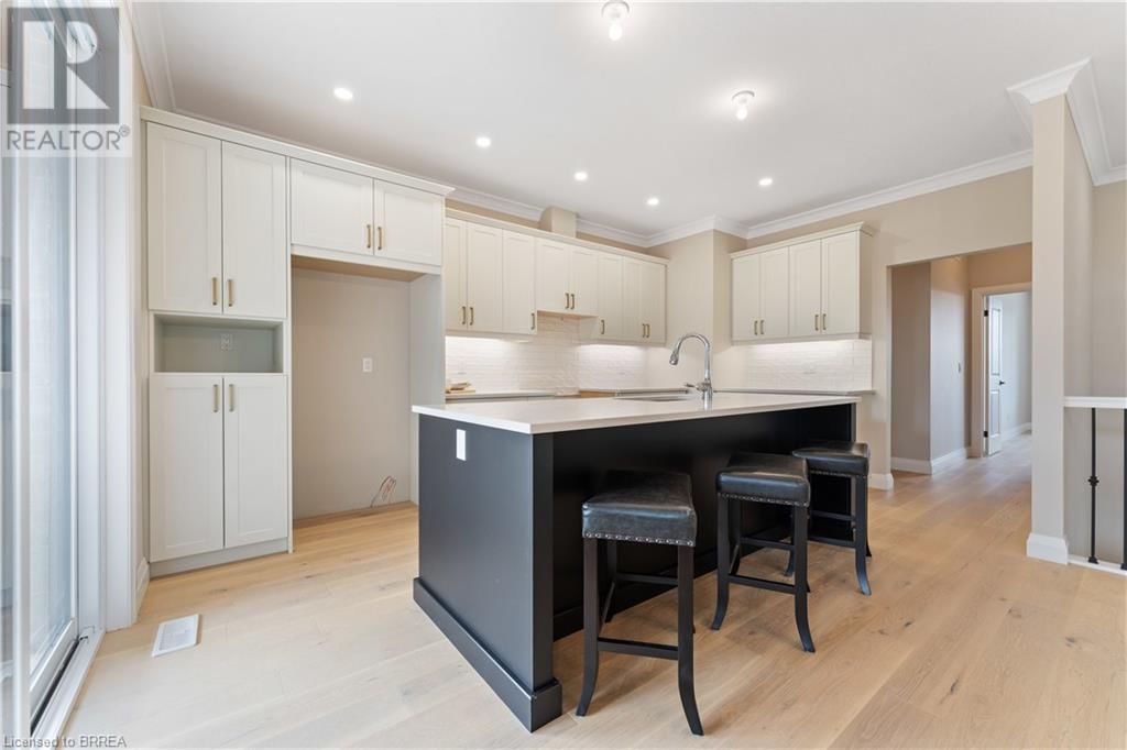 110 JUDD DRIVE Image 16