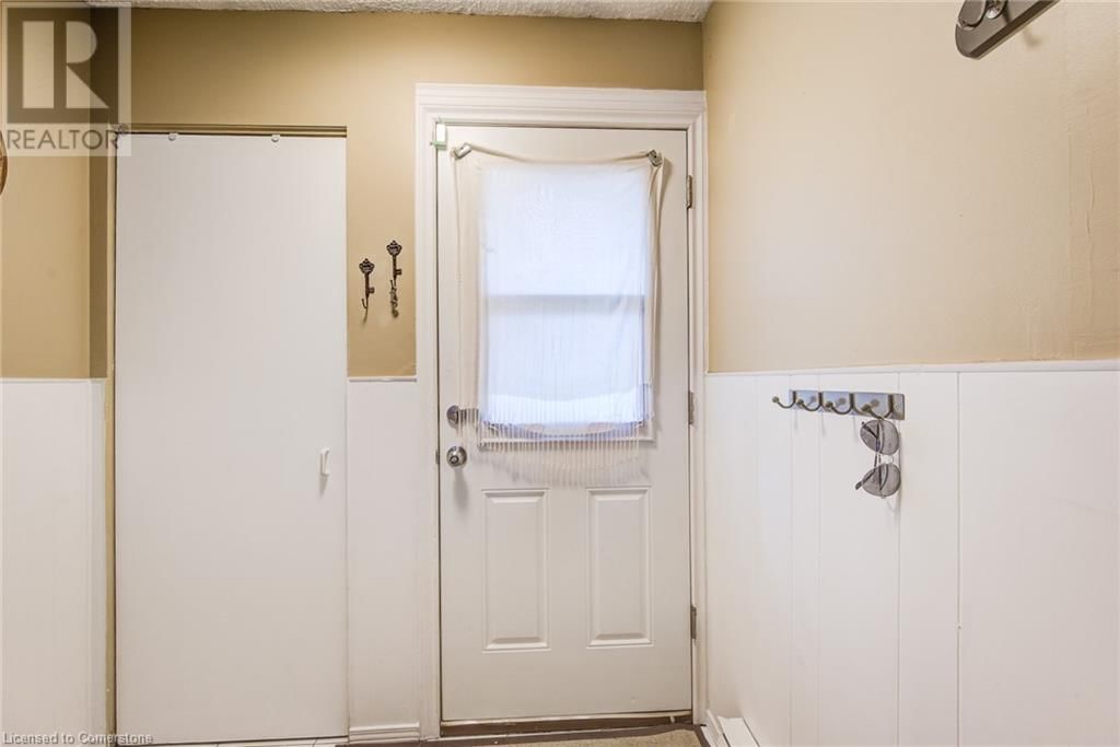 201 SILVERCREEK Parkway N Unit# 28 Image 5