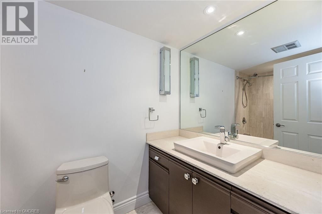 2170 MARINE Drive Unit# 2102 Image 31