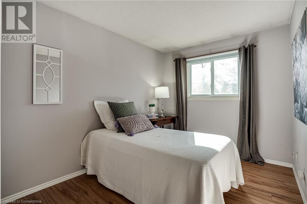 2301 CAVENDISH Drive Unit# 106 Image 24