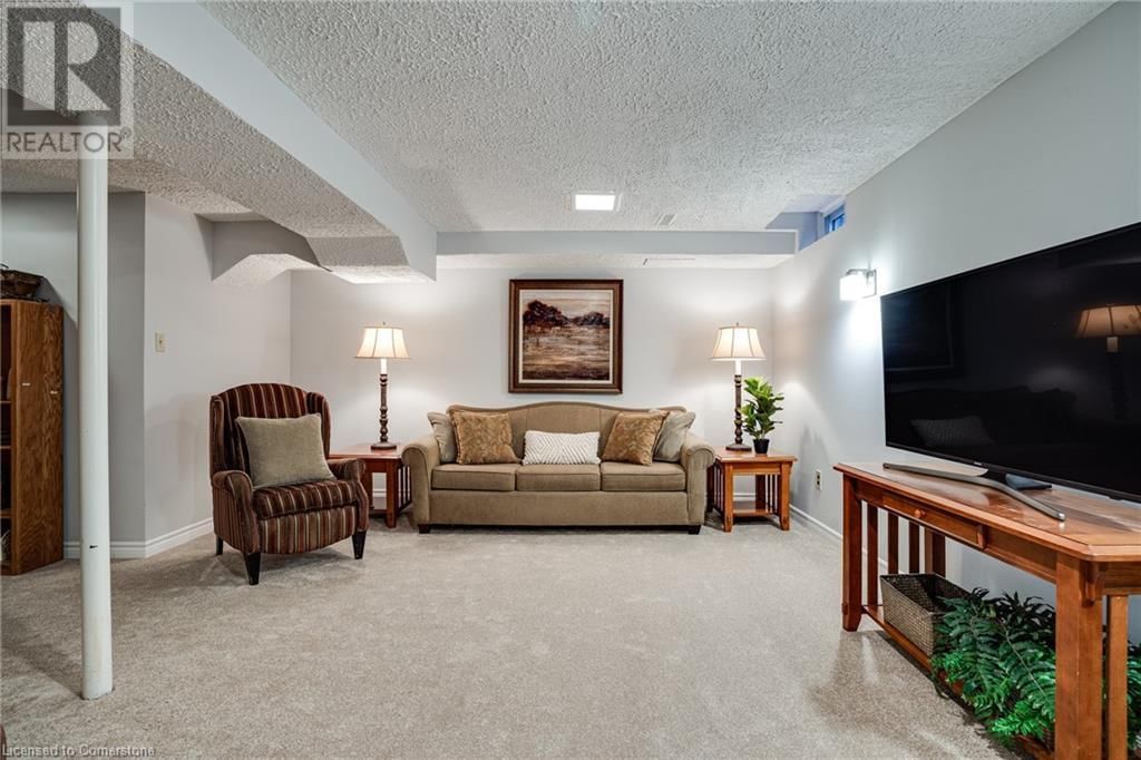 2301 CAVENDISH Drive Unit# 106 Image 35