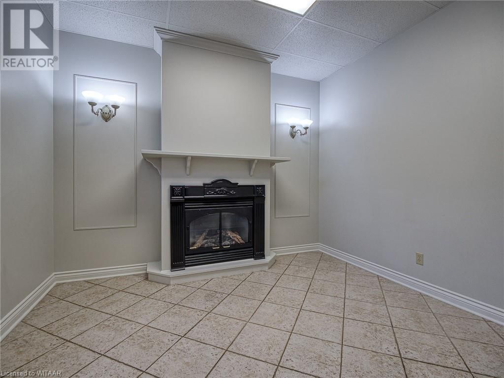 590 ADELAIDE Street Unit# Main Floor Image 14