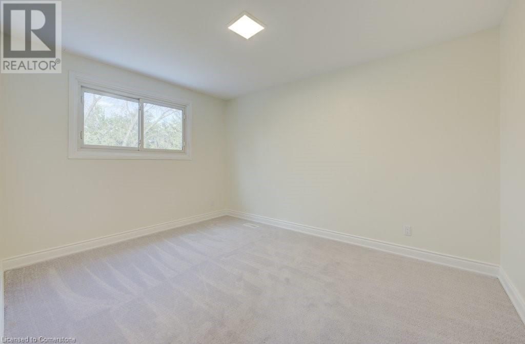 582 CHAMBERLAIN ROAD Image 19