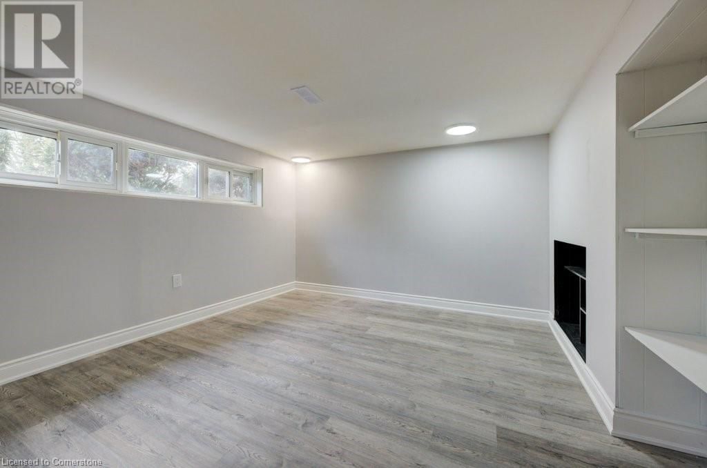 582 CHAMBERLAIN ROAD Image 36