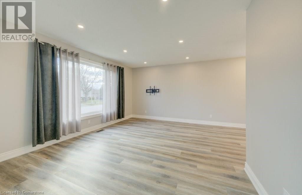 582 CHAMBERLAIN ROAD Image 6