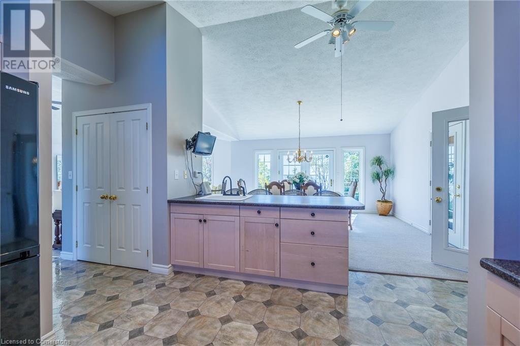 648 FRONT ROAD Image 12