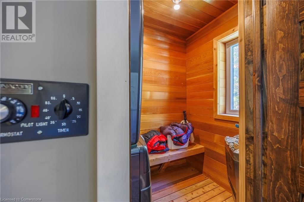 648 FRONT ROAD Image 35