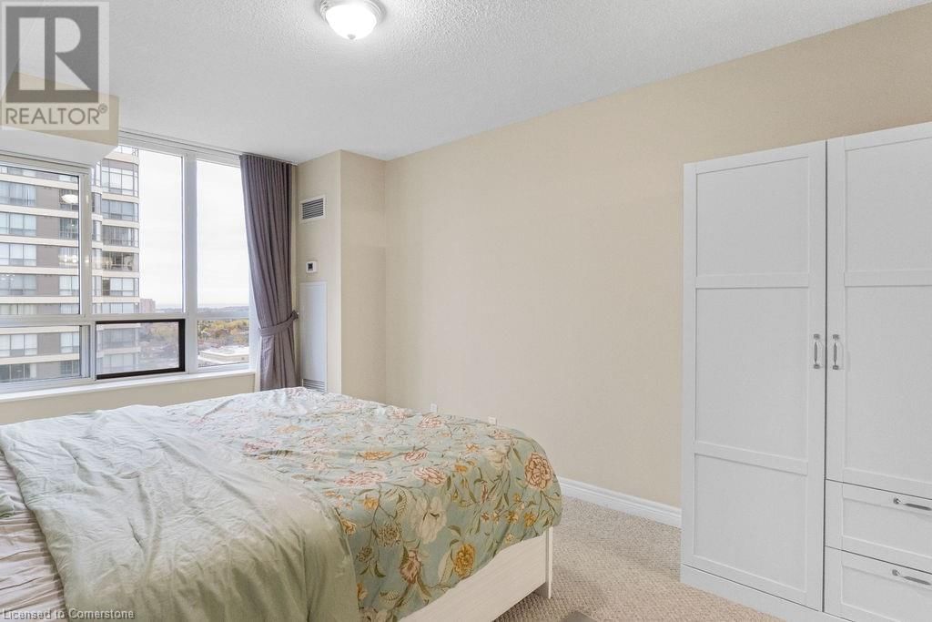 156 ENFIELD Place Unit# 2107 Image 15