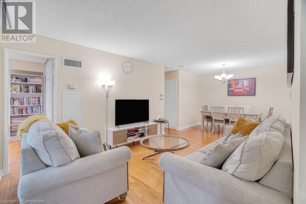 156 ENFIELD Place Unit# 2107 Image 5