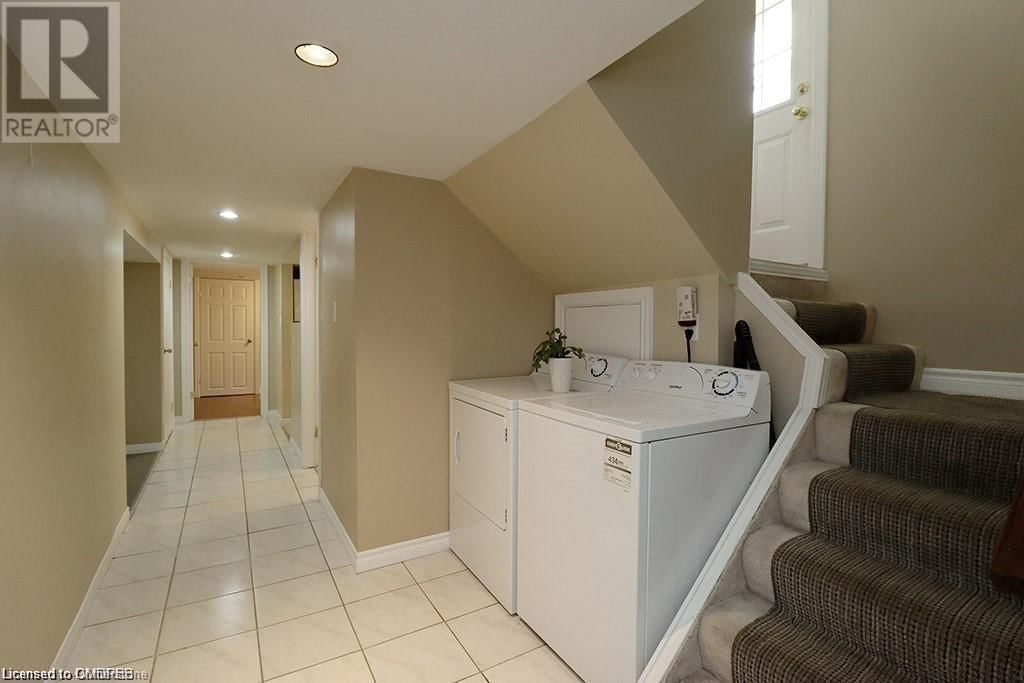 47 CLOVERHILL Road Unit# Lower Image 3