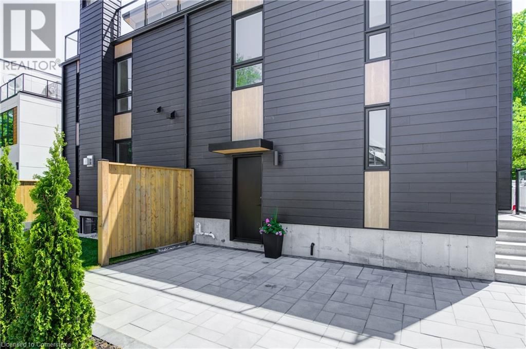 57 CENTRE ST Image 4