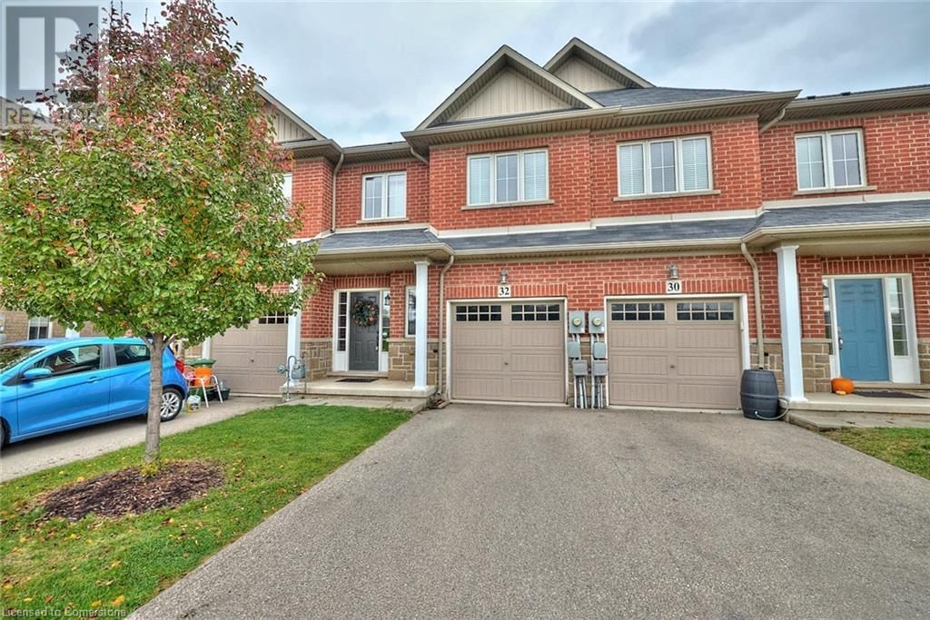 32 SERENA Crescent Image 1